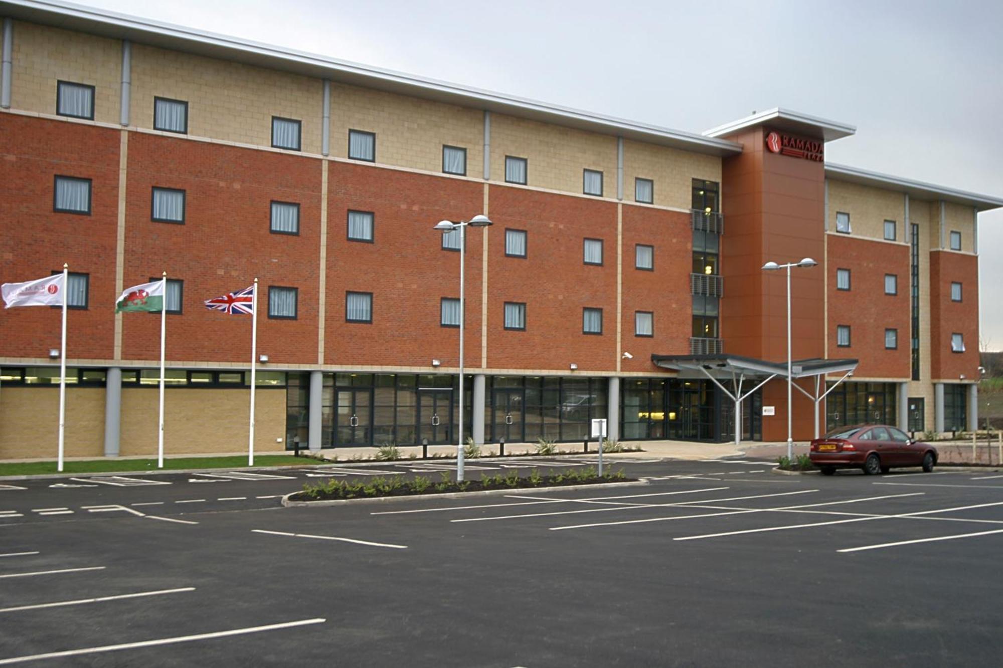 Ramada Plaza Wrexham Otel Dış mekan fotoğraf
